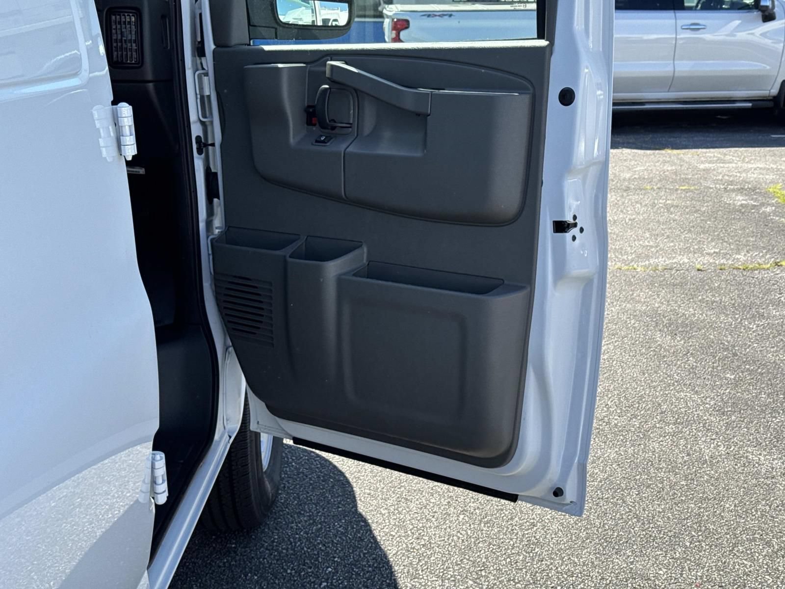 New 2026 Chevrolet Express 3500 Extended w/ Driver Convenience Package RWD image 10