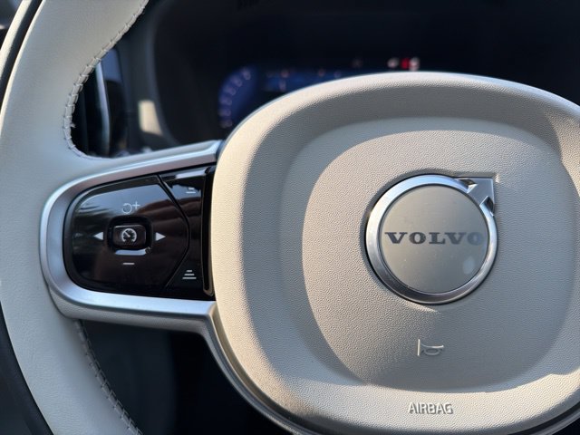 New 2026 Volvo XC60 T8 Ultra w/ Protection Package Premier AWD/4WD image 25