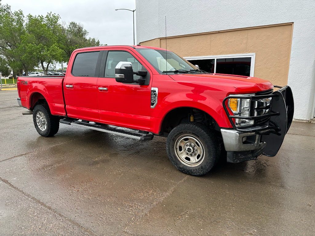 Used 2017 Ford F250 XLT w/ XLT Premium Package AWD/4WD image 5