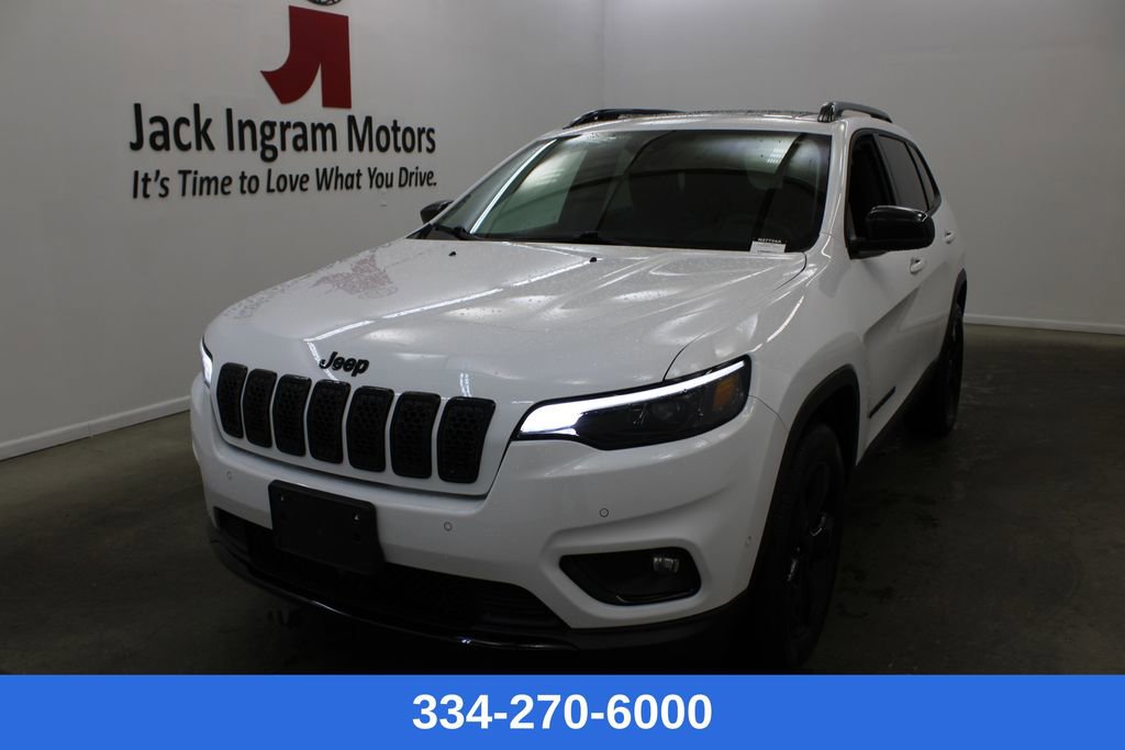 Used 2023 Jeep Cherokee Altitude Lux w/ Lux Elite Package
