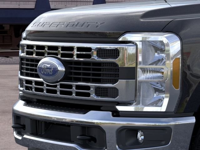 New 2026 Ford F350 4x4 Crew Cab DRW Super Duty image 17