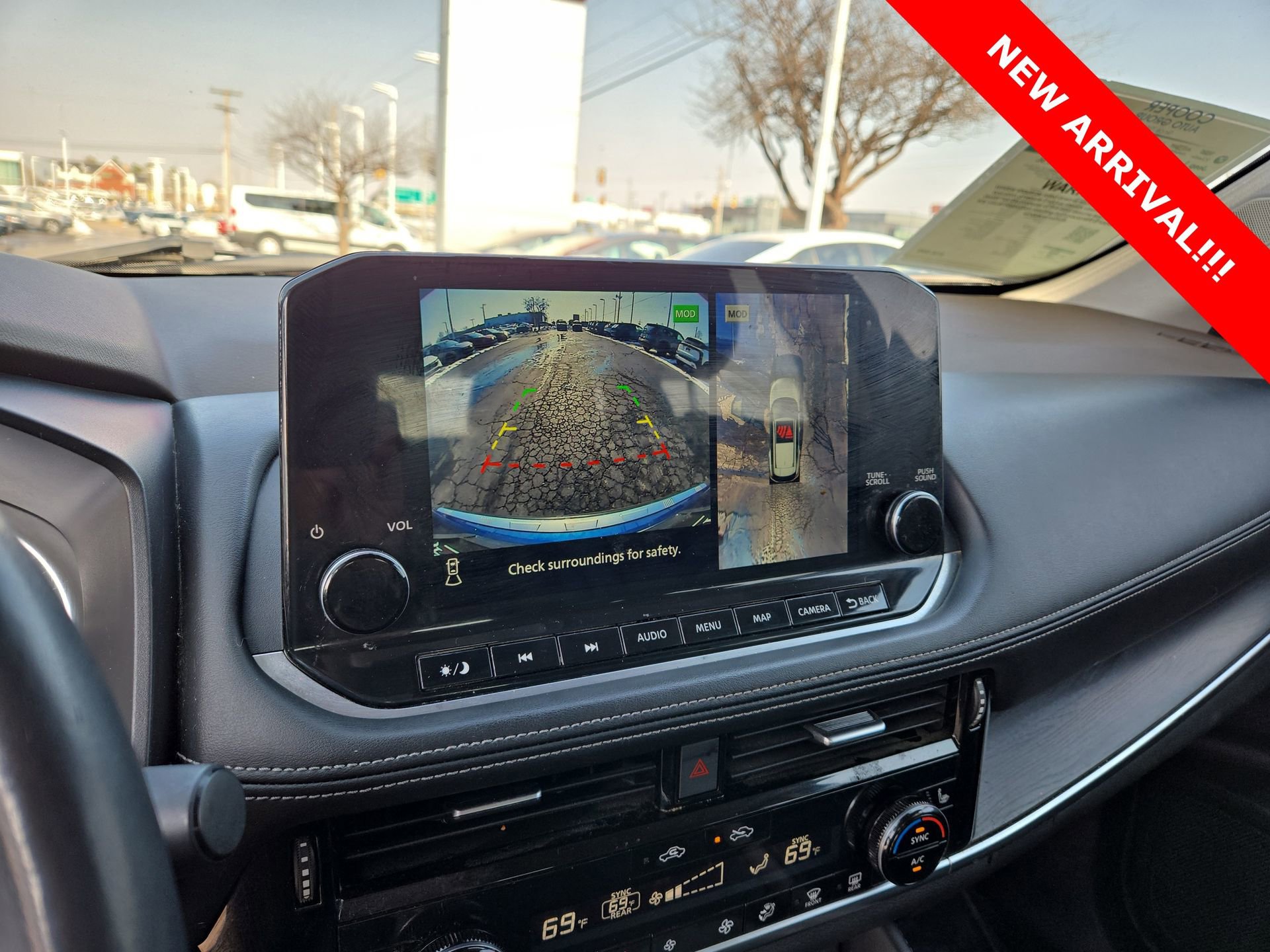 Used 2021 Nissan Rogue SL w/ Premium Package image 25