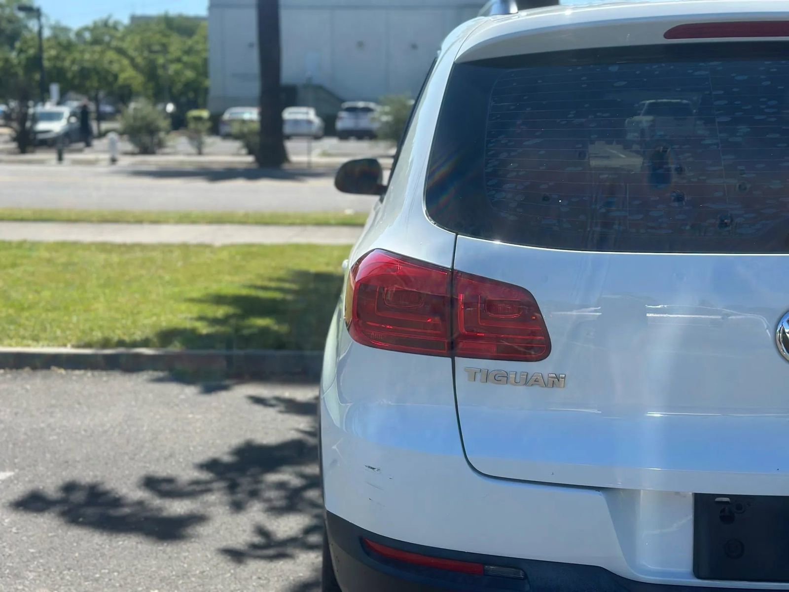 Used 2016 Volkswagen Tiguan SEL FWD image 23