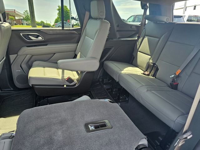 Used 2022 Chevrolet Tahoe LT w/ Luxury Package RWD image 17