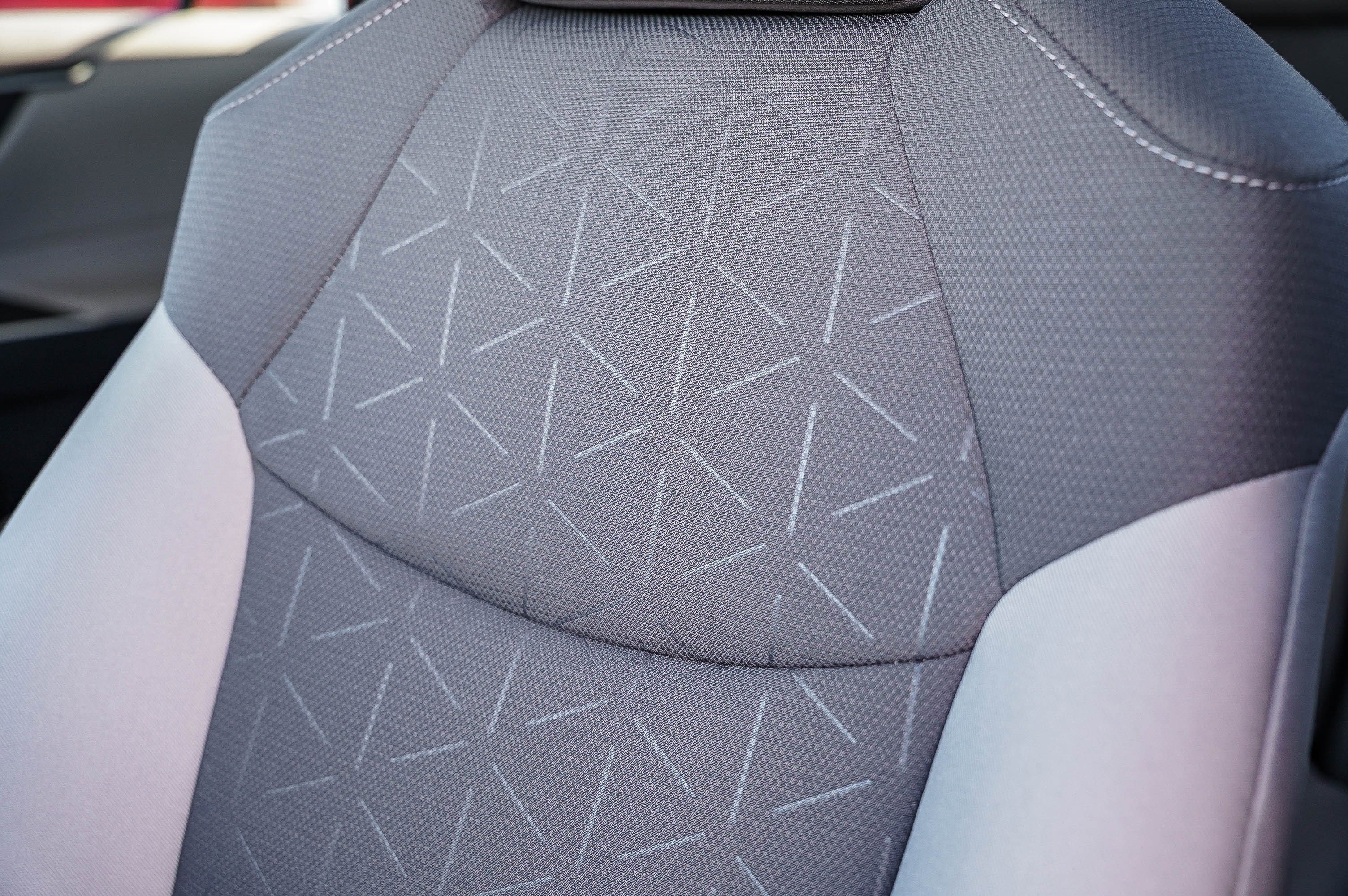 New 2025 Toyota RAV4 XLE image 28