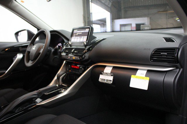 New 2026 Mitsubishi Eclipse Cross LE AWD/4WD image 17