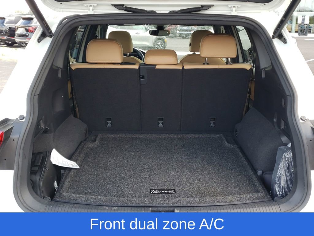 Used 2022 Volkswagen Tiguan SE R-Line AWD/4WD image 8
