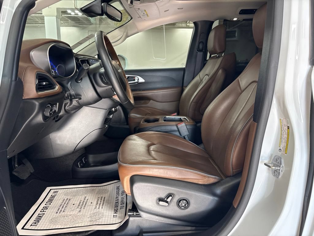 Used 2019 Chrysler Pacifica Limited FWD image 13