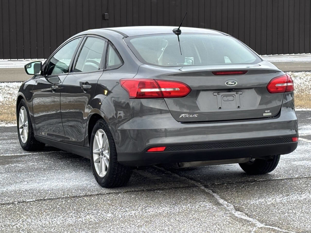 Used 2016 Ford Focus SE image 7