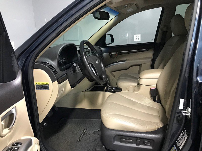 Used 2012 Hyundai Santa Fe Limited FWD image 10