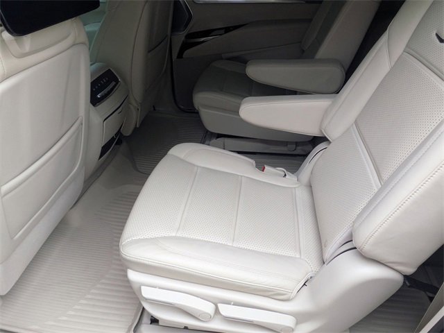 Certified 2025 Cadillac Escalade ESV Sport Platinum w/ LPO, ONYX Package image 22
