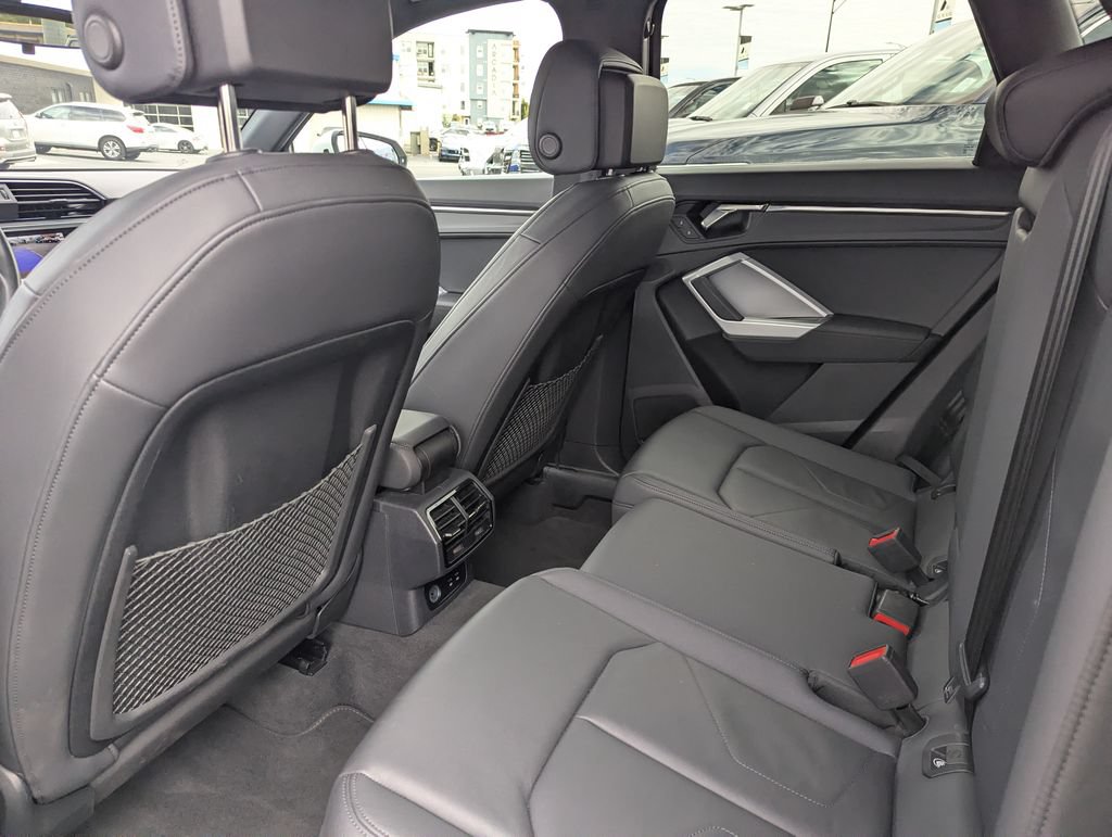Used 2025 Audi Q3 2.0T Premium AWD/4WD image 30