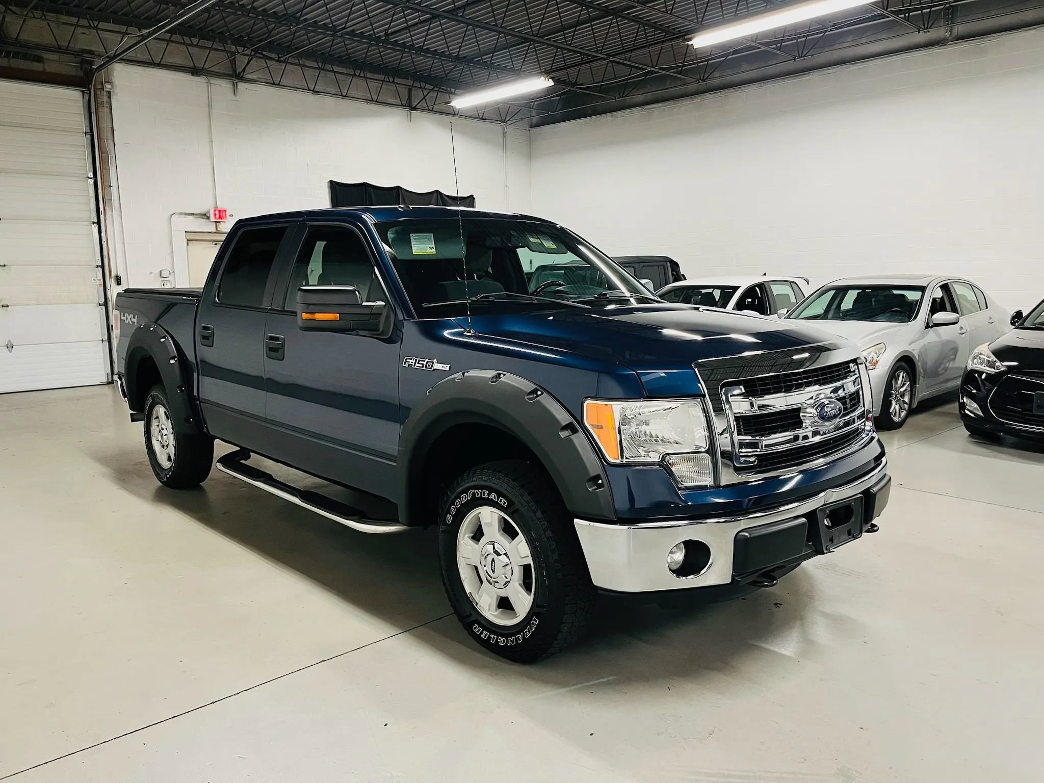 Used 2014 Ford F150 XLT w/ Equipment Group 301A Mid image 4