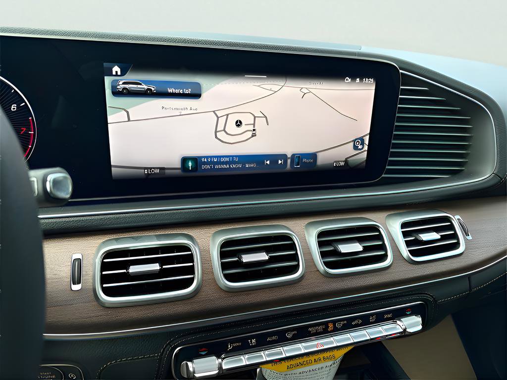 New 2026 Mercedes-Benz GLS 580 4MATIC image 17