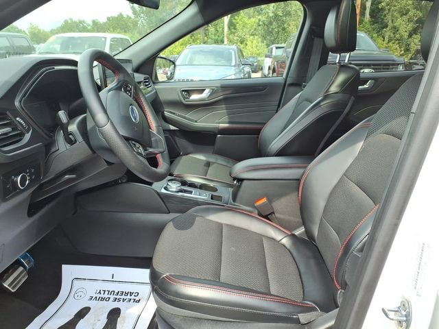Certified 2024 Ford Escape ST-Line w/ Tech Pack #1 AWD/4WD image 12