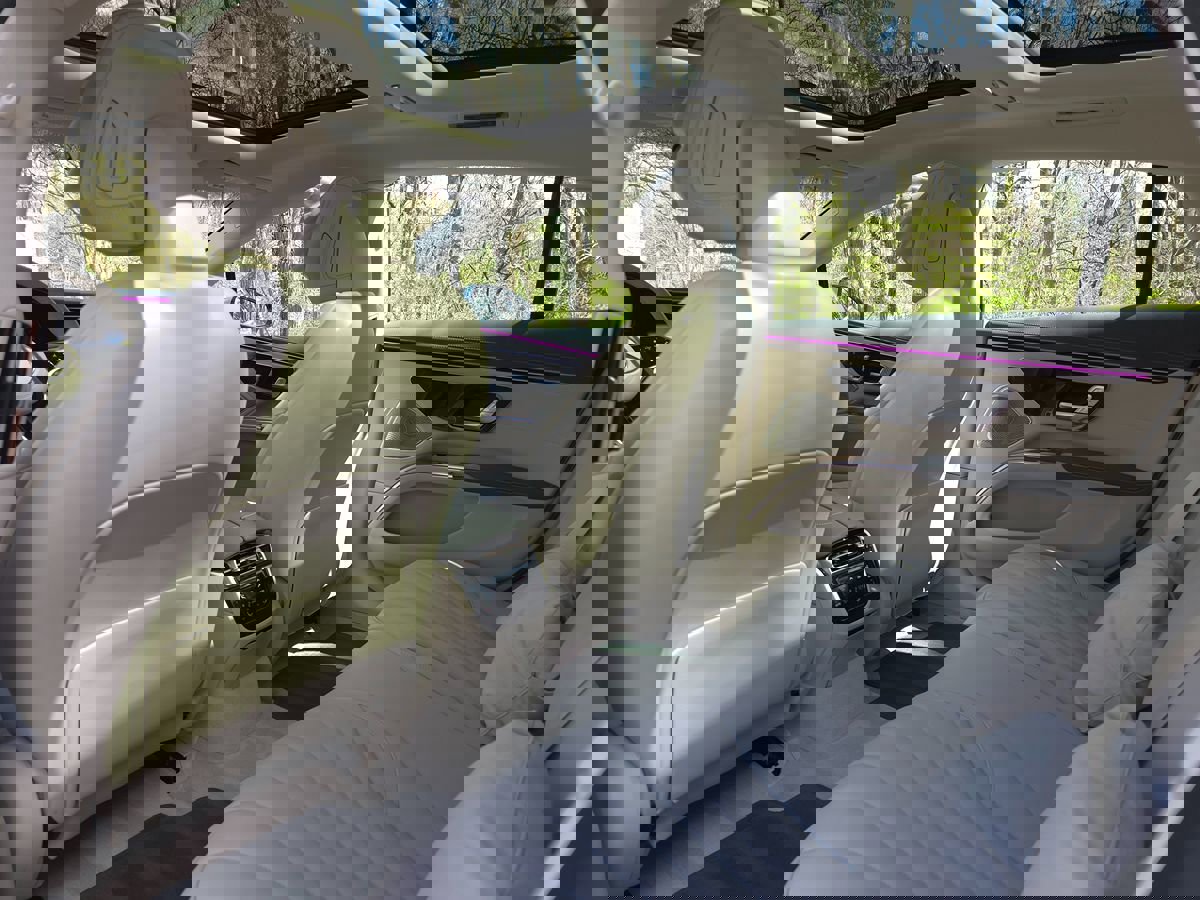 Used 2023 Mercedes-Benz EQS 580 4MATIC Sedan image 14