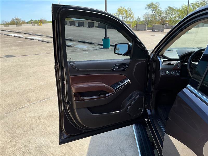 Used 2015 Chevrolet Suburban LTZ image 27