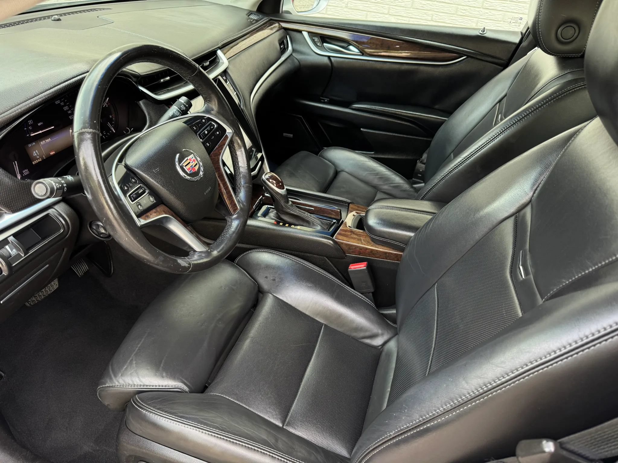 Used 2013 Cadillac XTS Luxury w/ Driver Awareness Package FWD image 13