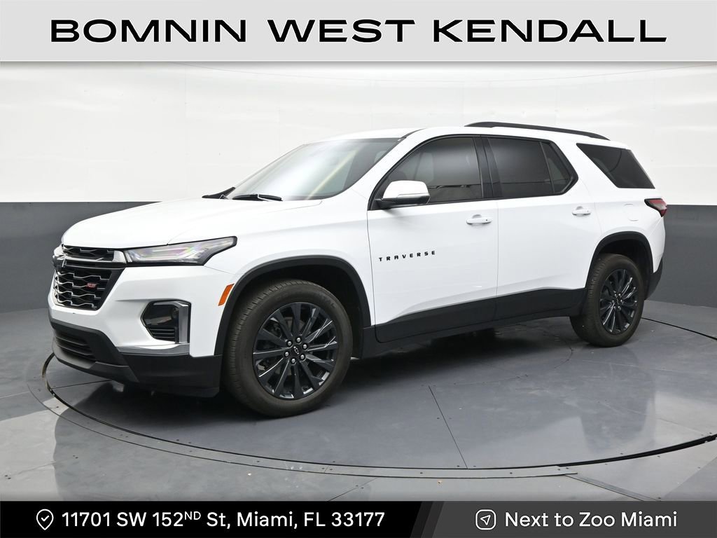 Used 2024 Chevrolet Traverse RS FWD image 1