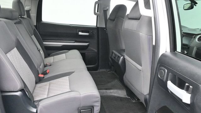 Used 2017 Toyota Tundra SR5 w/ SR5 Upgrade Package AWD/4WD image 19