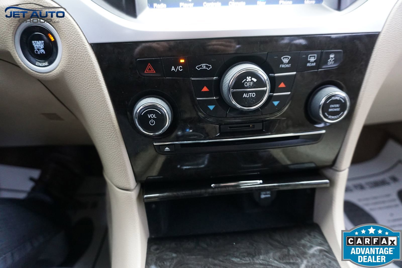 Used 2014 Chrysler 300 AWD w/ Driver Convenience Group image 33