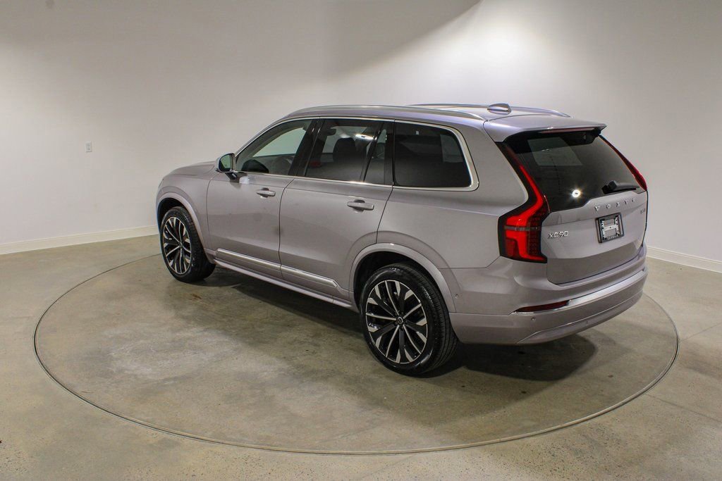 Used 2026 Volvo XC90 B5 Plus w/ Protection Package image 3