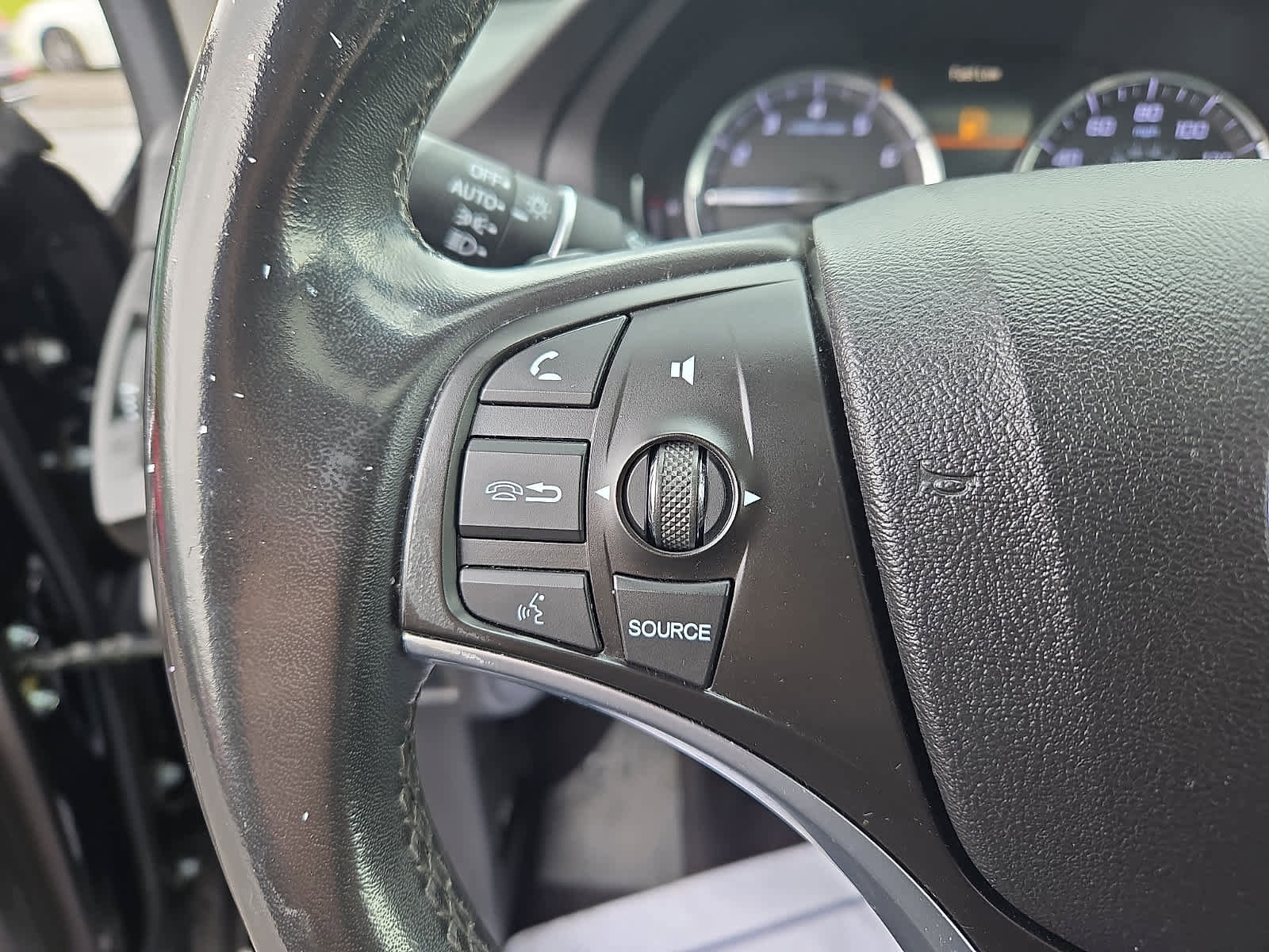 Used 2020 Acura MDX SH-AWD w/ Technology Package image 23