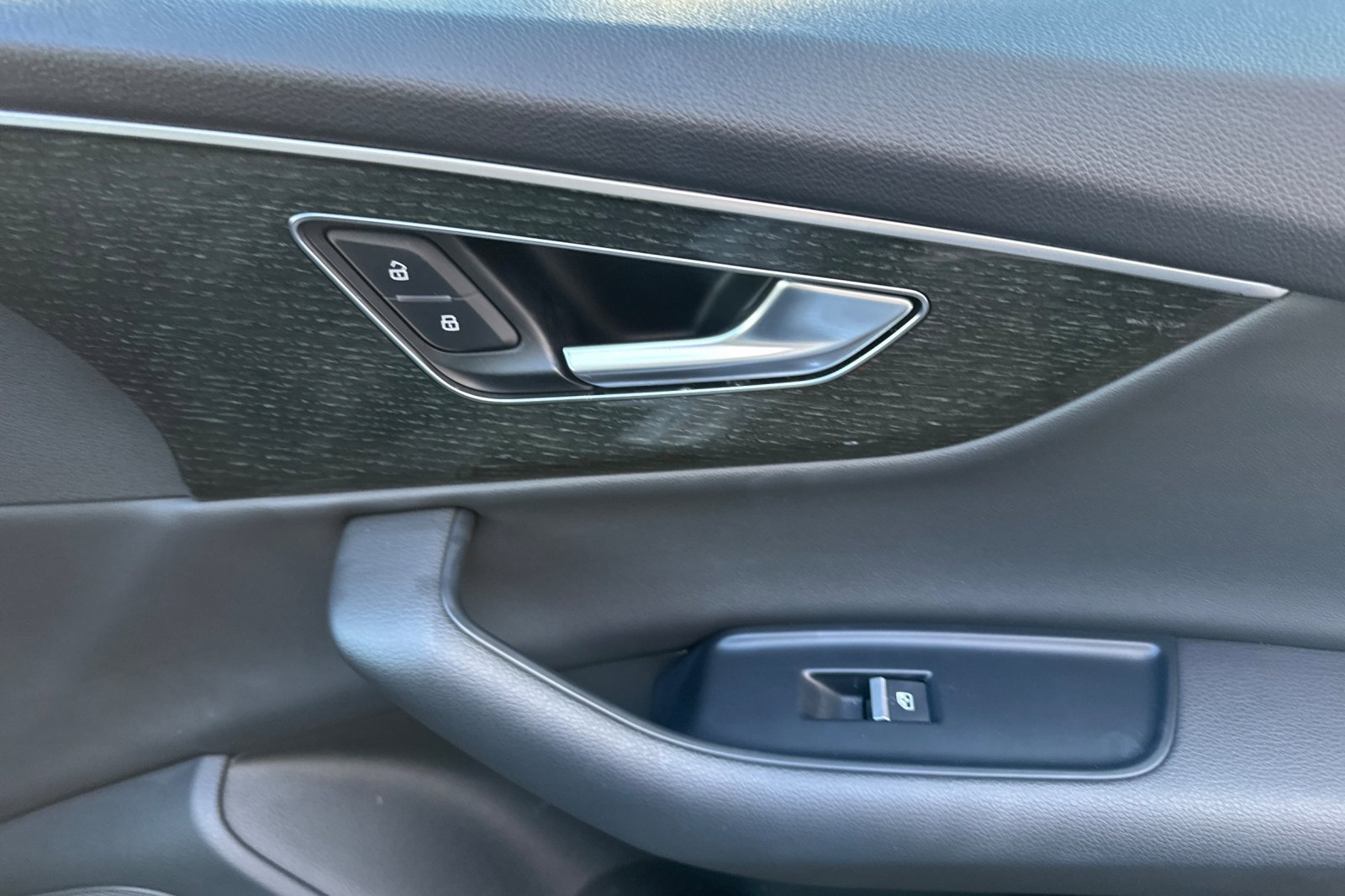 Used 2021 Audi Q7 3.0T Premium image 22