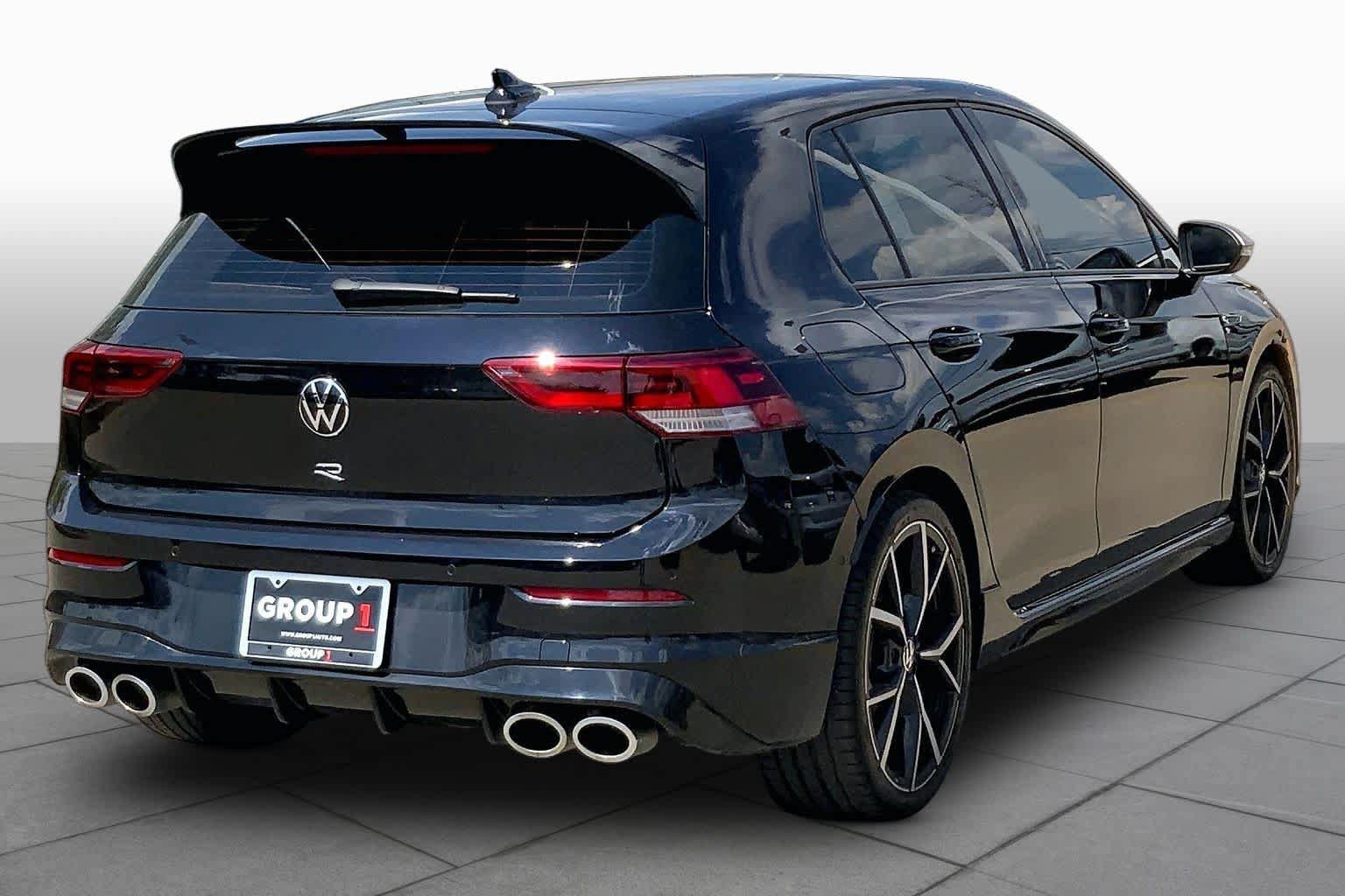 Used 2024 Volkswagen Golf R AWD/4WD image 11