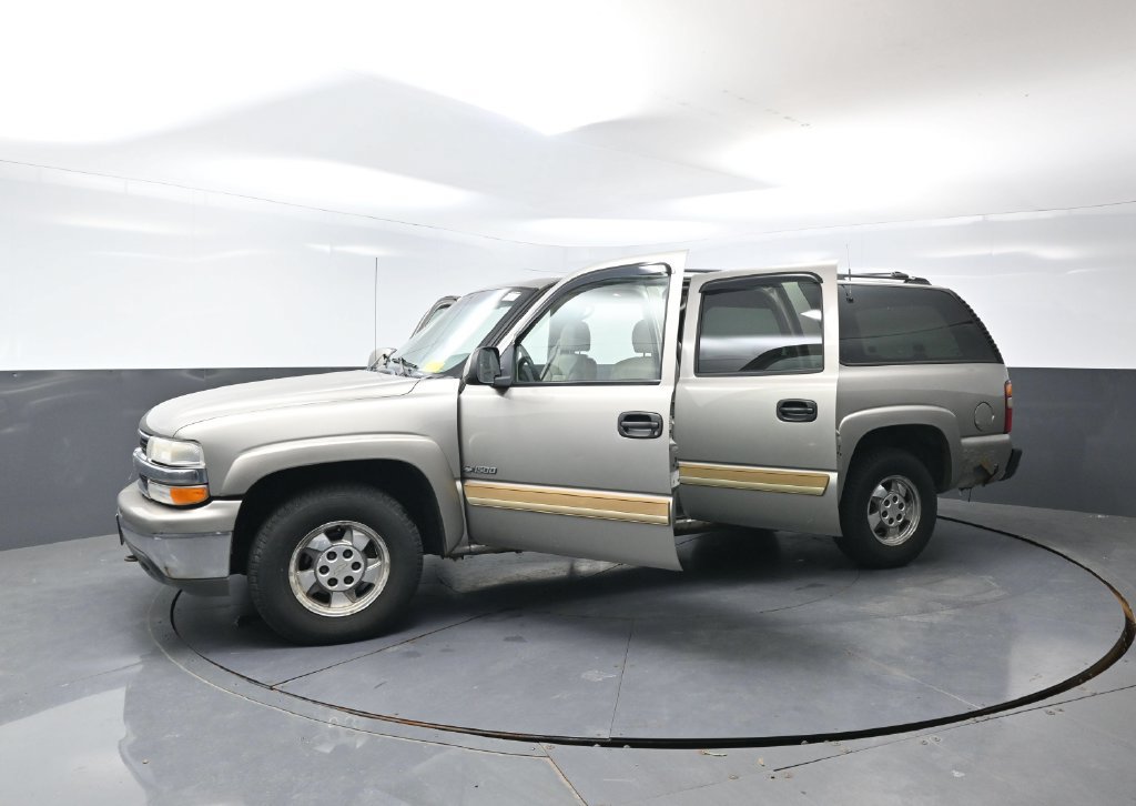 Used 2000 Chevrolet Suburban LT w/ LT Preferred Equipment Group AWD/4WD image 52