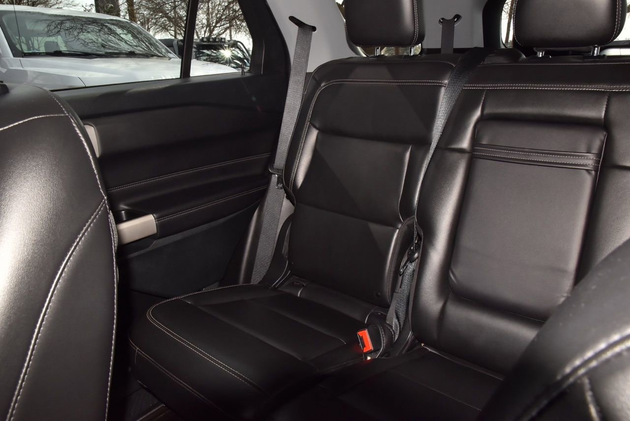 Used 2023 Ford Explorer XLT w/ Equipment Group 202A image 20