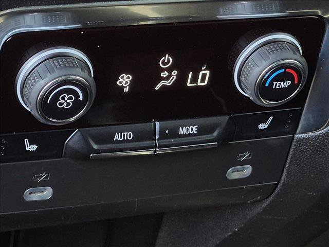 Used 2023 Chevrolet Suburban Z71 w/ Luxury Package AWD/4WD image 16
