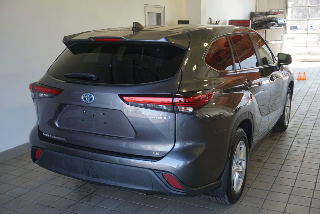 Used 2023 Toyota Highlander LE image 13