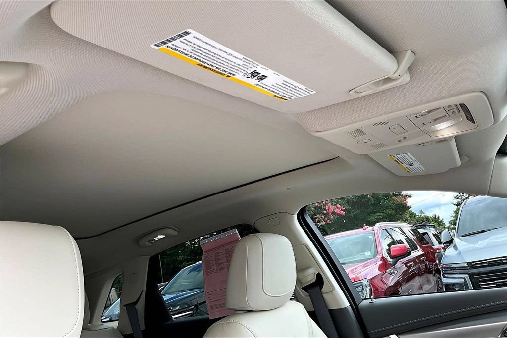 Certified 2025 Cadillac XT5 Premium Luxury FWD image 27