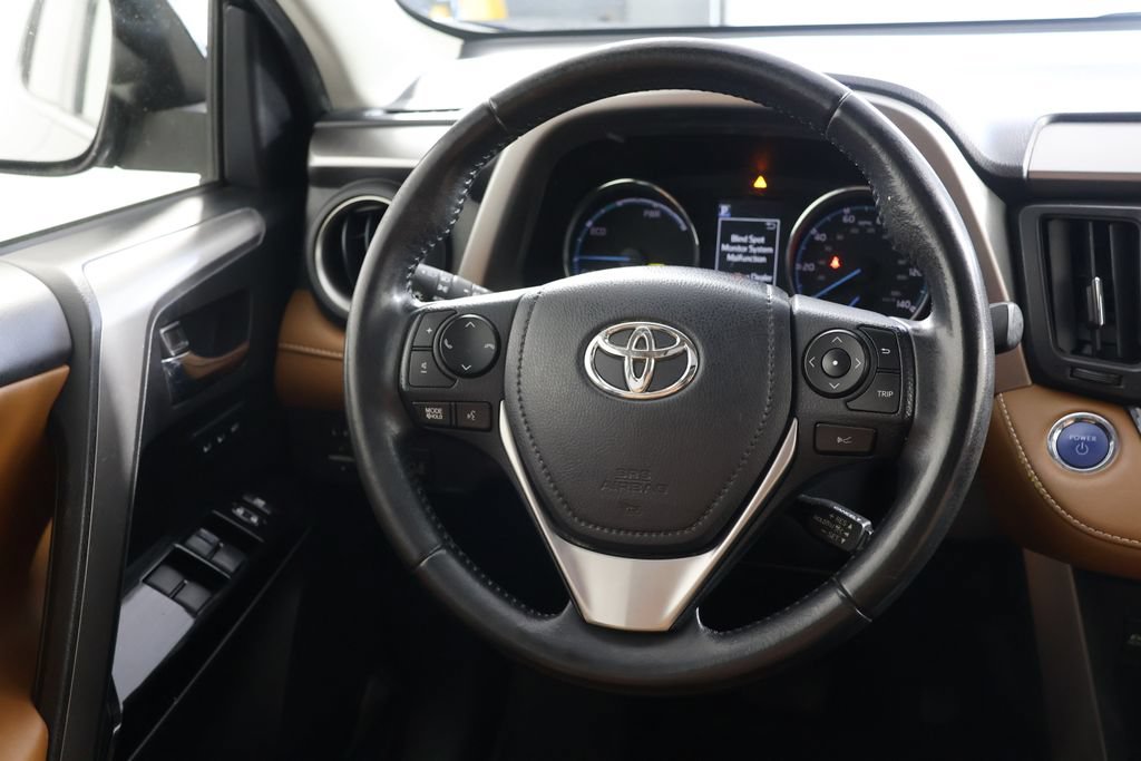 Used 2017 Toyota RAV4 Limited w/ Advanced Technology Package AWD/4WD image 10