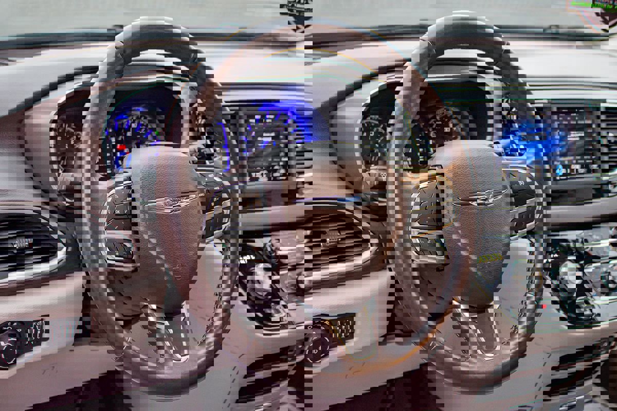 Used 2019 Chrysler Pacifica Touring-L image 22