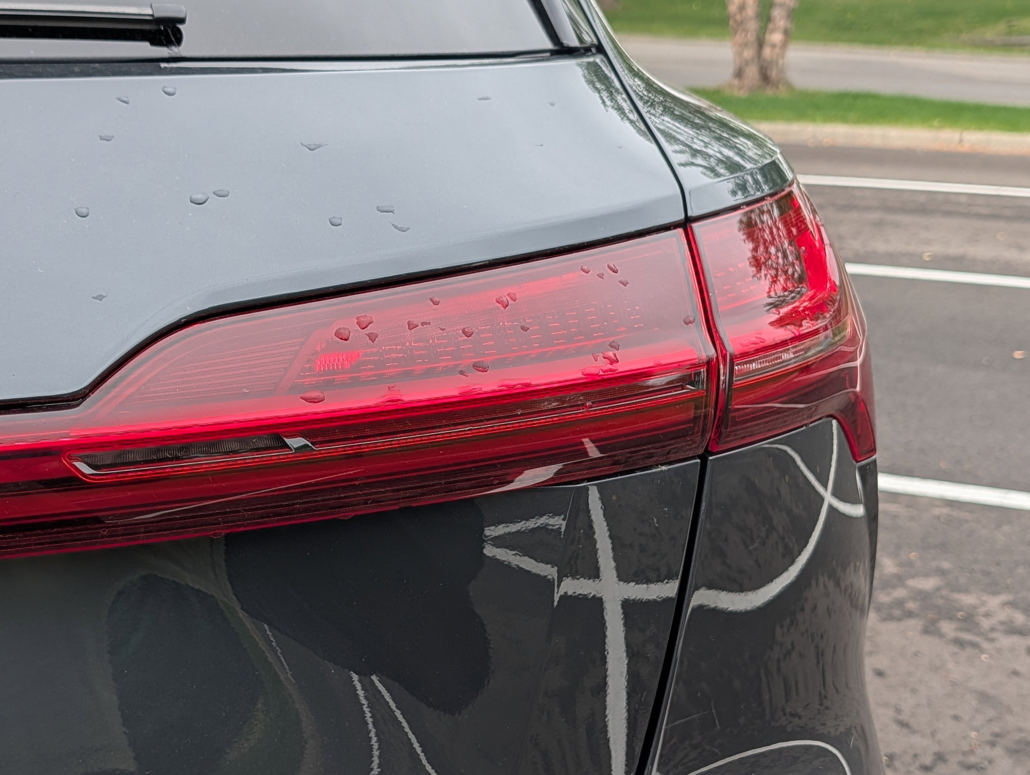 Used 2019 Audi e-tron Prestige w/ Prestige Package AWD/4WD image 17
