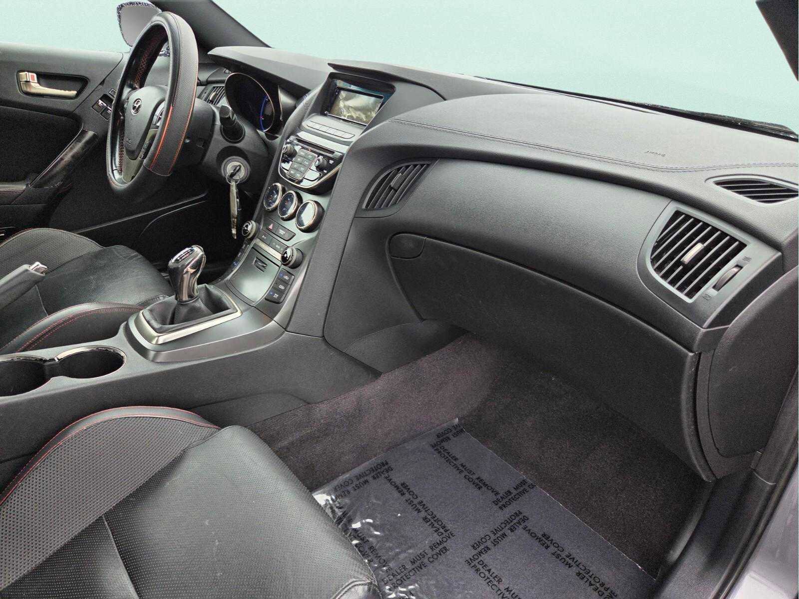 Used 2014 Hyundai Genesis 2.0T RWD image 20