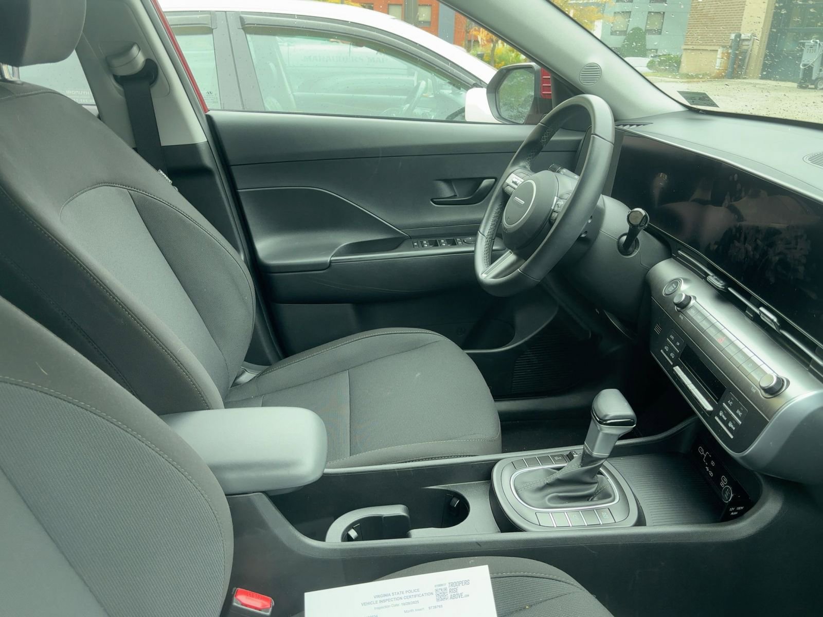 Used 2025 Hyundai Kona SEL image 28