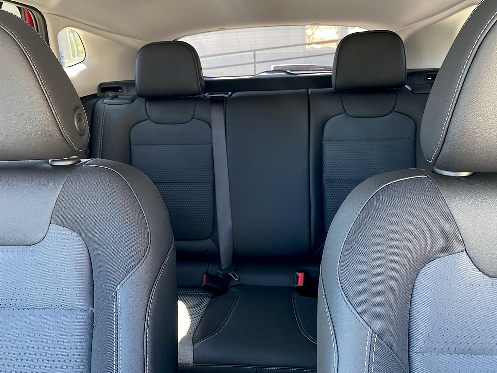 New 2026 Chevrolet Trax LT w/ Sunroof Package FWD image 30