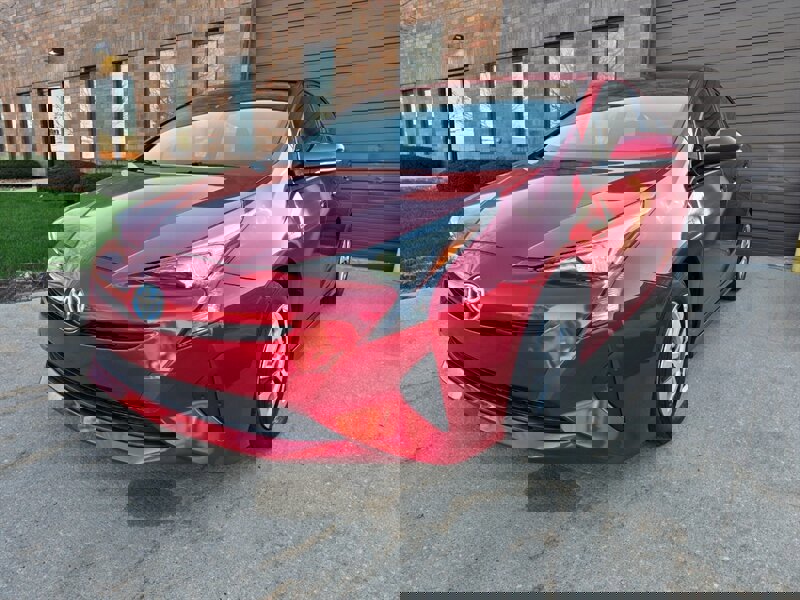 Used 2016 Toyota Prius Three image 35