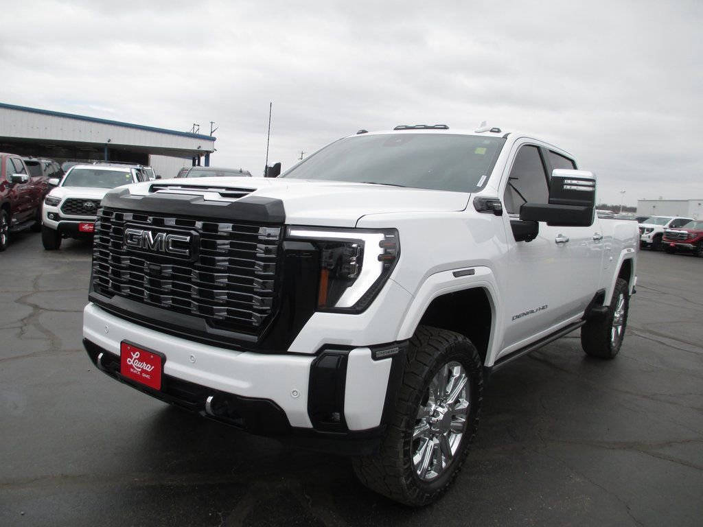 Used 2025 GMC Sierra 2500 Denali Ultimate image 11