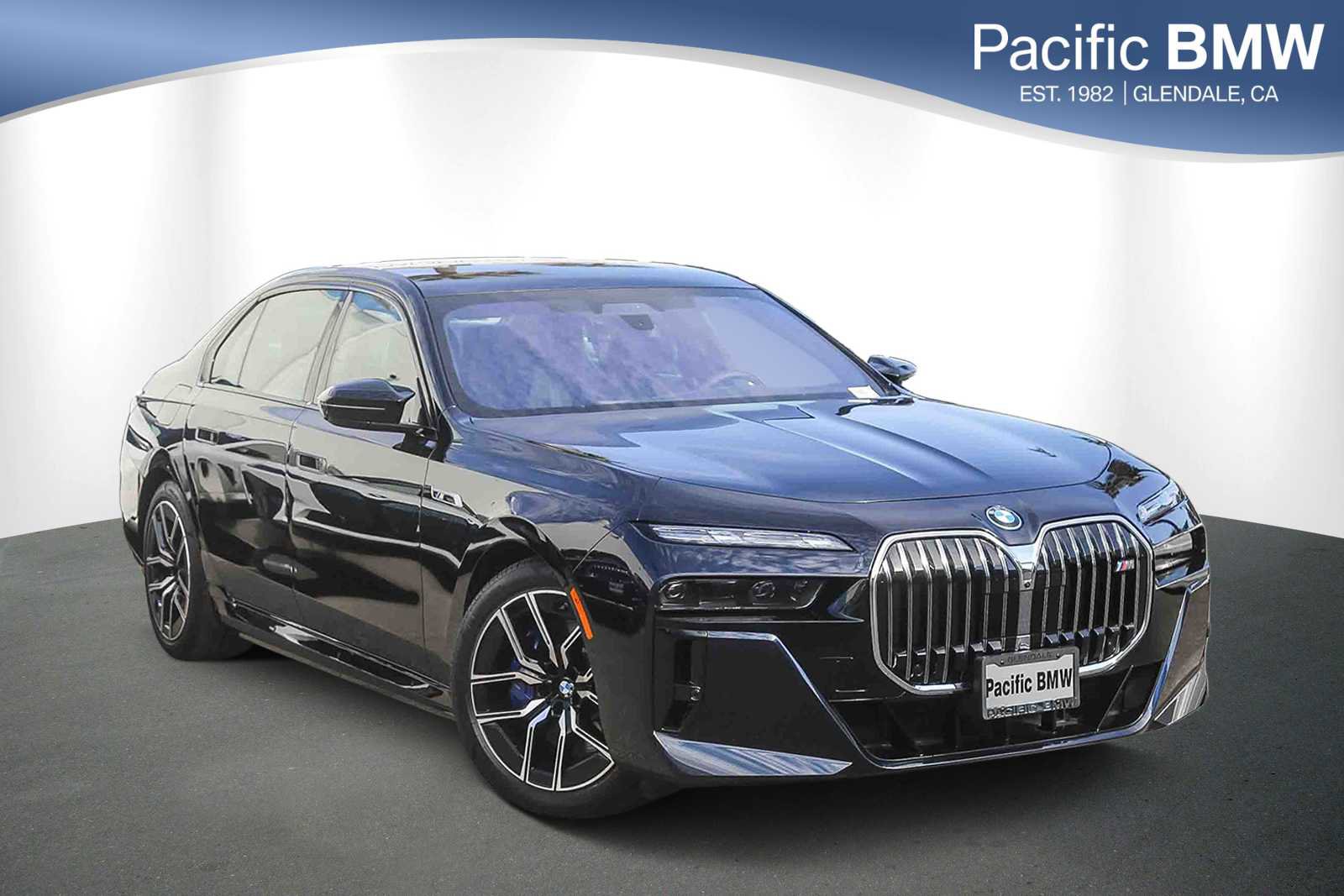Used 2025 BMW i7 M70 image 1