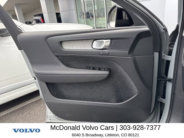 Used 2026 Volvo XC40 B5 Plus w/ Protection Package Premier image 10