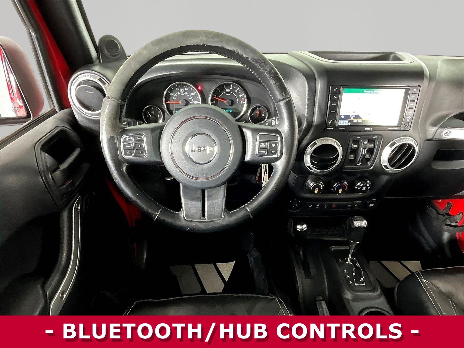 Used 2014 Jeep Wrangler Unlimited Sahara w/ Connectivity Group AWD/4WD image 8
