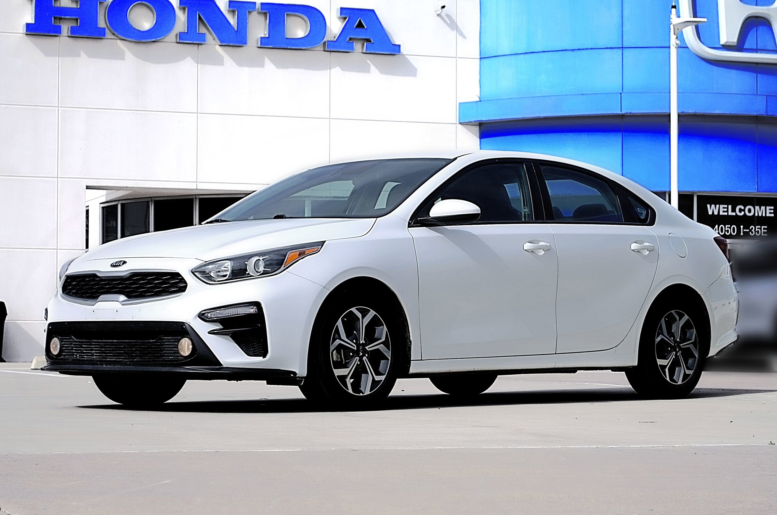 Used 2021 Kia Forte LXS FWD image 1