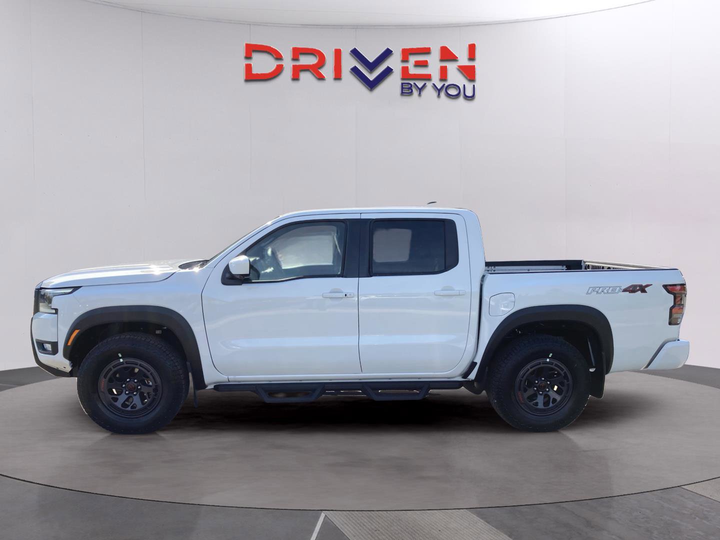 New 2026 Nissan Frontier PRO-4X w/ Pro-4x Convenience Package AWD/4WD image 2