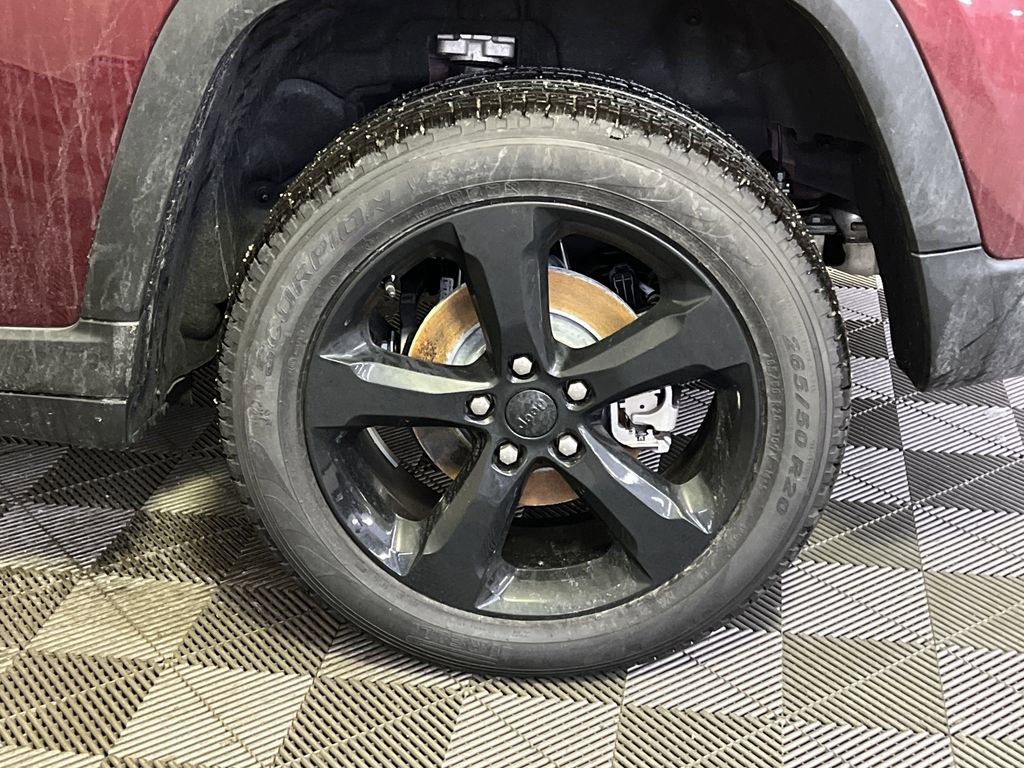 New 2025 Jeep Grand Cherokee Limited w/ Black Appearance Package image 6