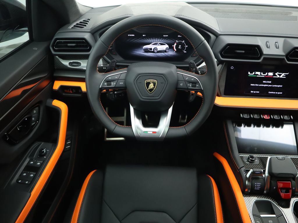 Used 2025 Lamborghini Urus SE image 10