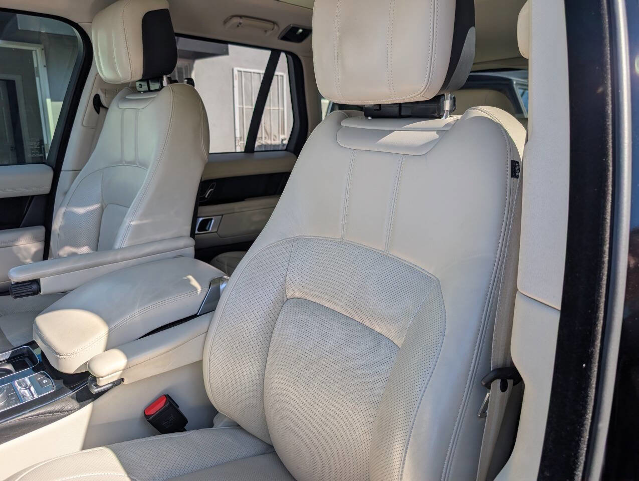 Used 2018 Land Rover Range Rover HSE AWD/4WD image 13